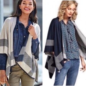 CAbi Reversible Poncho in Med/Large, Navy and Khaki